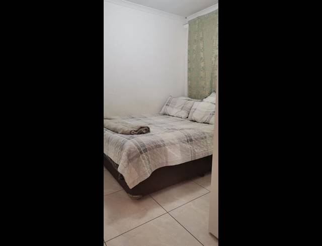 2 BEDROOM HOUSE FOR SALE IN BEVERLEY HILLS